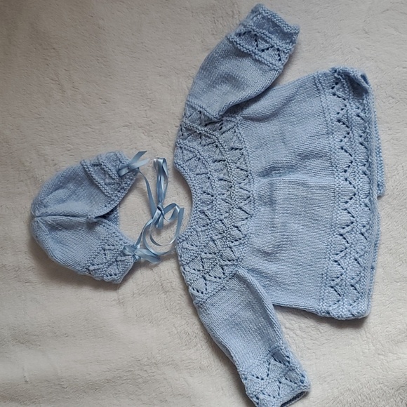 Handmade Knitted newborn sweater set - Picture 7 of 8